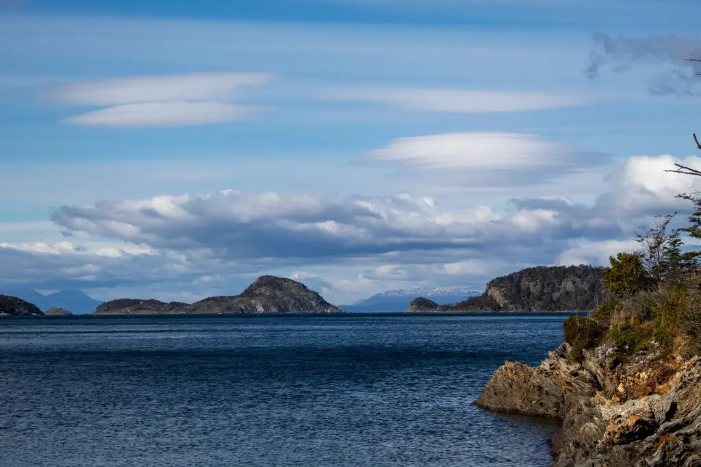 vista bahia lapataia ushuaia explore.webp