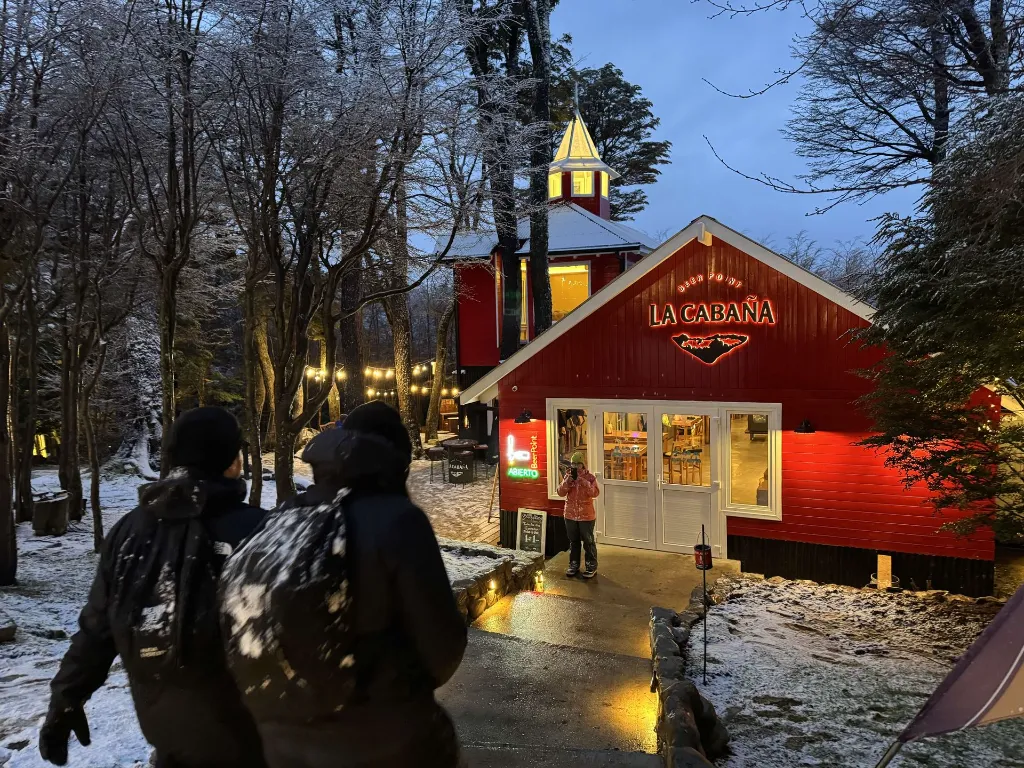 Beer Point Glaciar Martial.webp