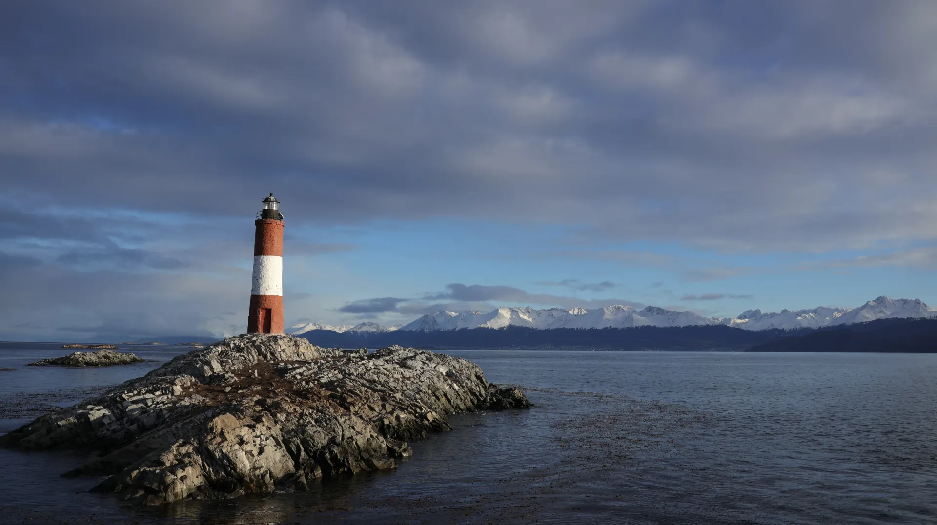 Navegação Canal Beagle. Farol e Leboes-Marinhos – Catamarã de Inverno (Adulto acima de 12 anos, AM)
